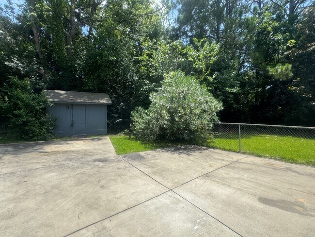 Building Photo - 3054 Merrimac Dr