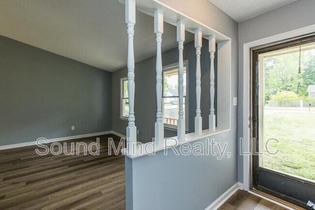 Building Photo - 8221 Rocky Ct
