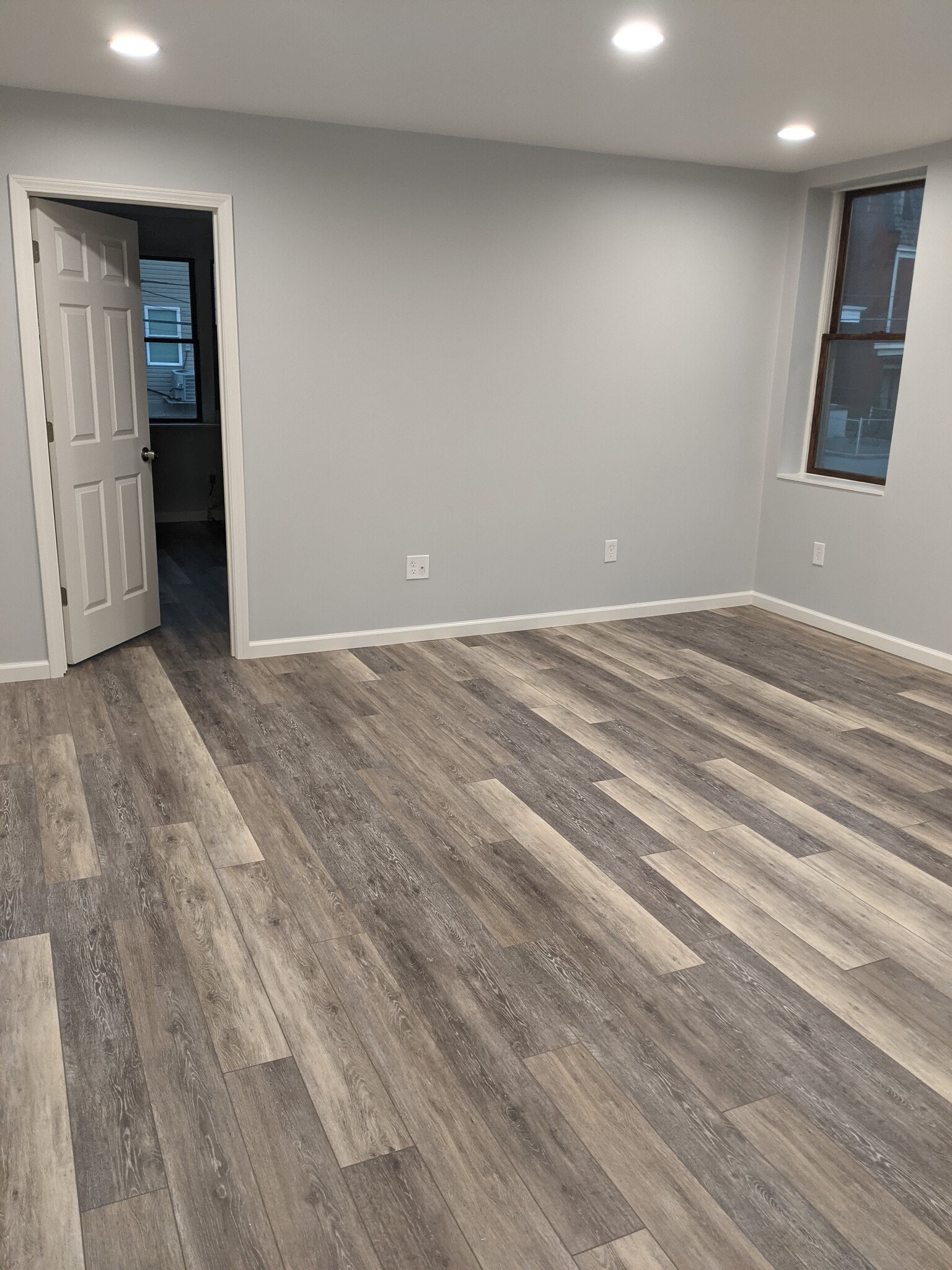 Family Room - 310 Semple St