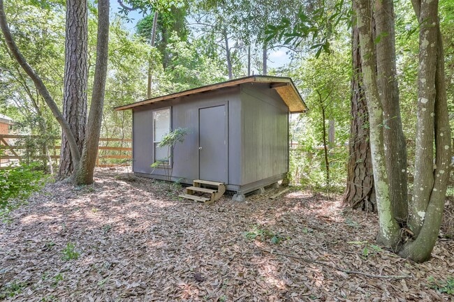 Building Photo - 84 Oak Grove Ln