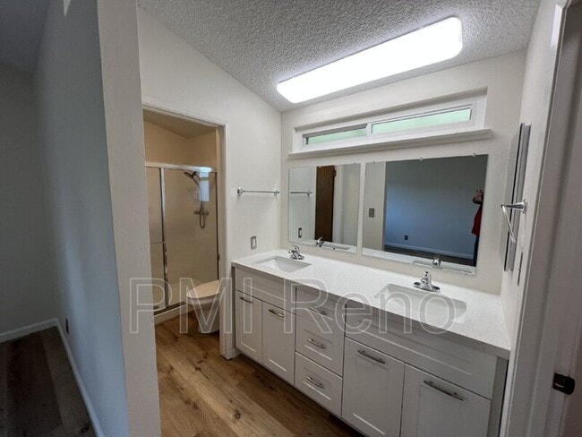 Building Photo - 1456 Canyon Creek Rd