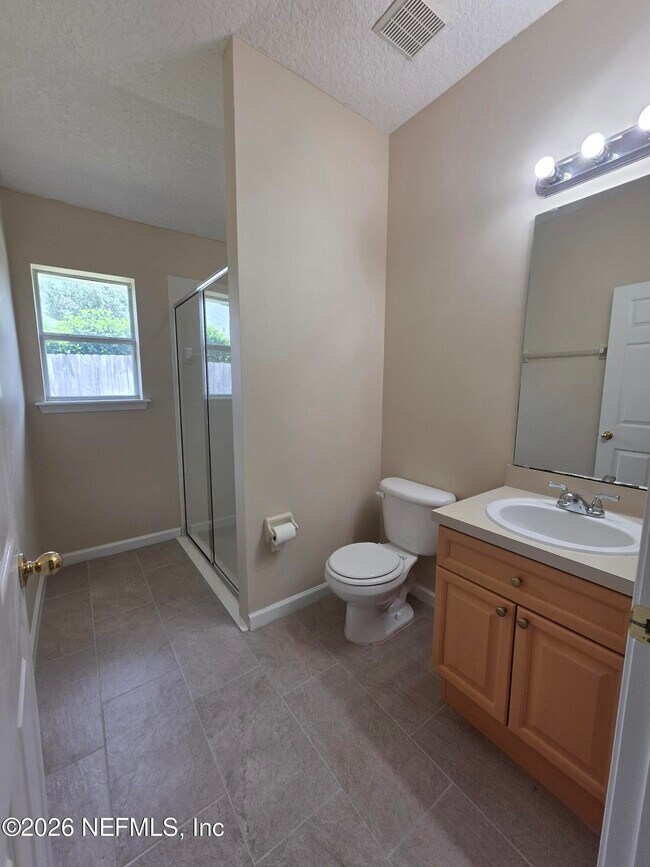 Building Photo - 739 Wakemont Dr