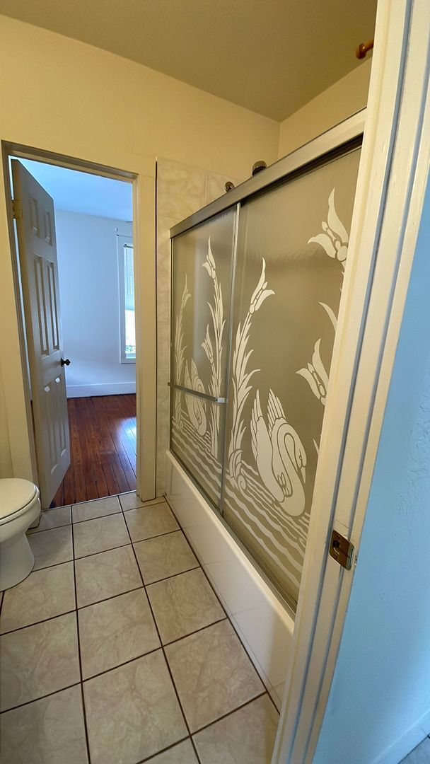 Building Photo - Spacious 2/2 Apartment in Heart of Umatilla!