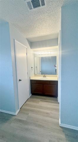 Building Photo - 2817 Wimbledon Ct