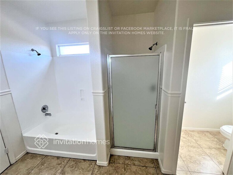 Building Photo - 14451 N 132nd Dr