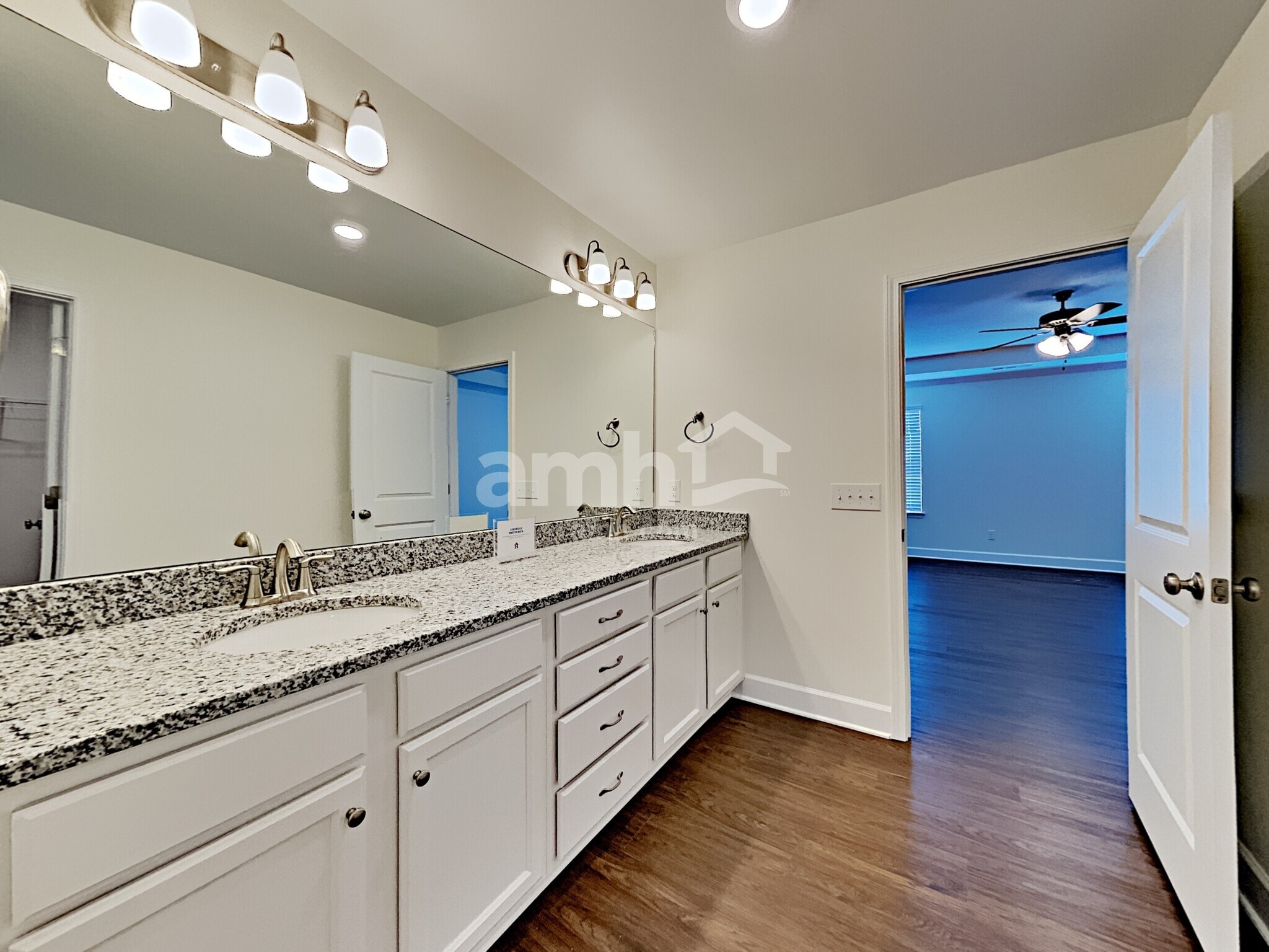 Building Photo - 4949 Chutney Dr