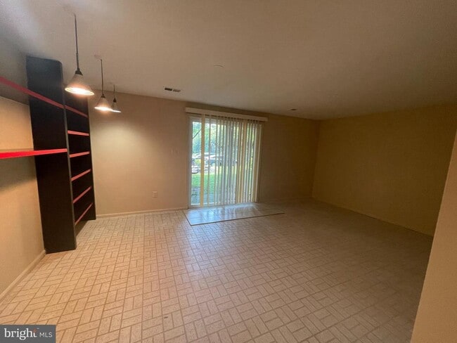 Building Photo - 7267 Brookfalls Terrace