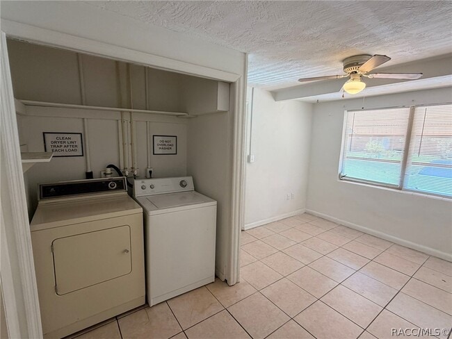 Building Photo - 28 N Davis St