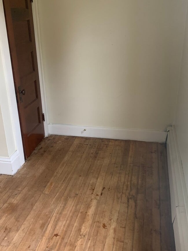 Building Photo - Dallastown SD 3 Bedroom House-Yard, Parking