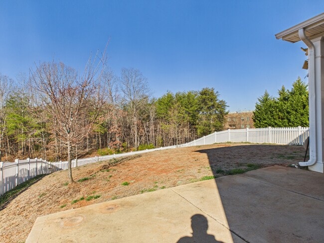 Building Photo - 8810 Douglas Palace Ct