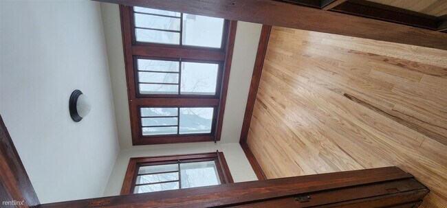 Building Photo - 1 br, 1 bath Triplex - 1001 N 2nd Ave Apt 2