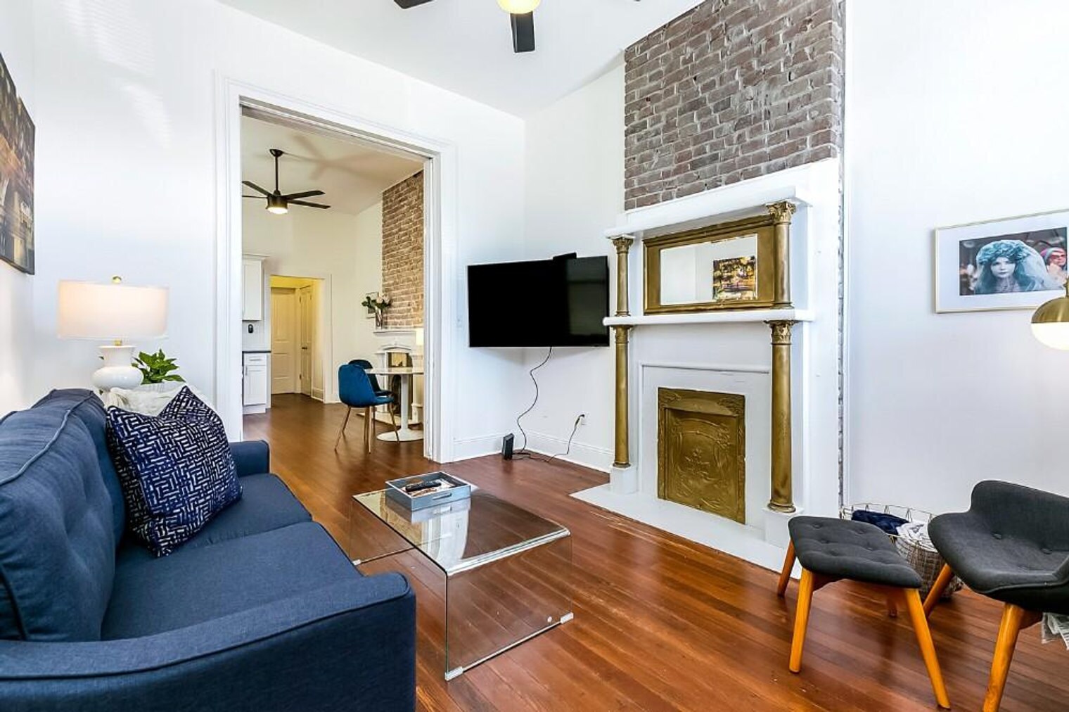 Building Photo - 2428 Valence St