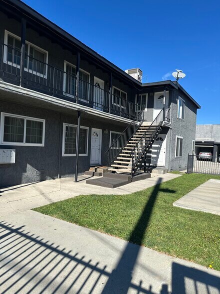 Building Photo - 11801 Hart St