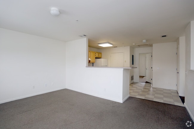 Living Room - The Willows at Salisbury