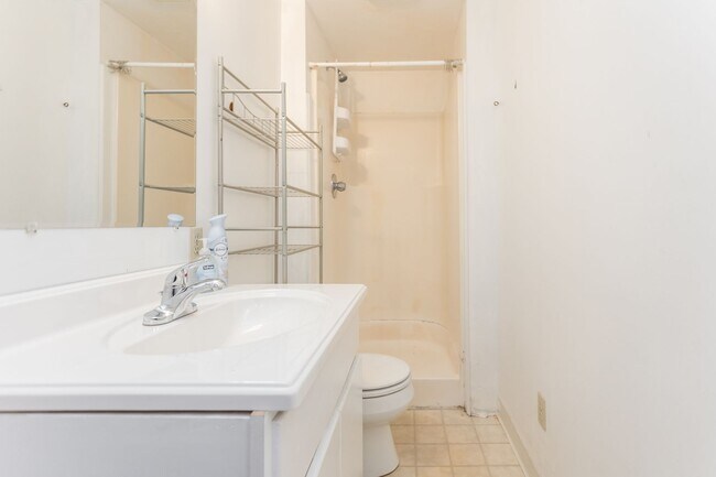 Building Photo - 1134 Mountain View Dr