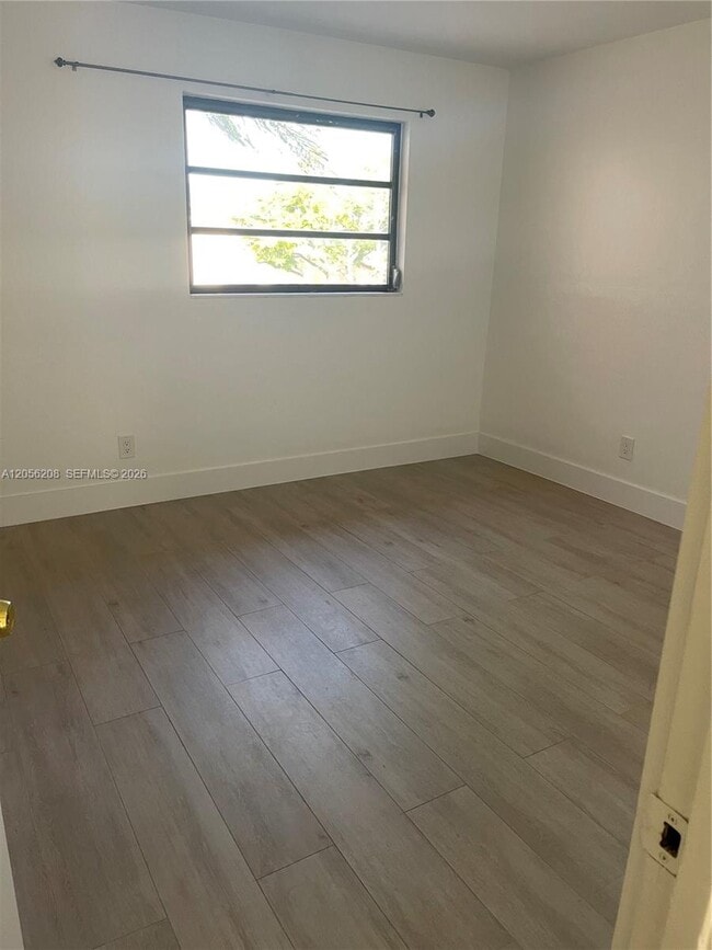 Building Photo - 8947 SW 149th Pl