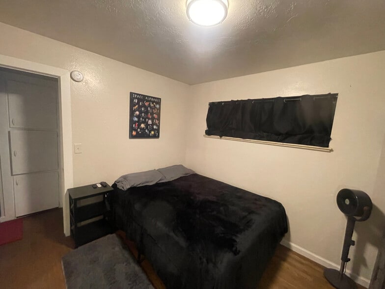 Building Photo - 2528 14th Ave Ct