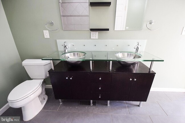 Building Photo - 3606 Hudson St