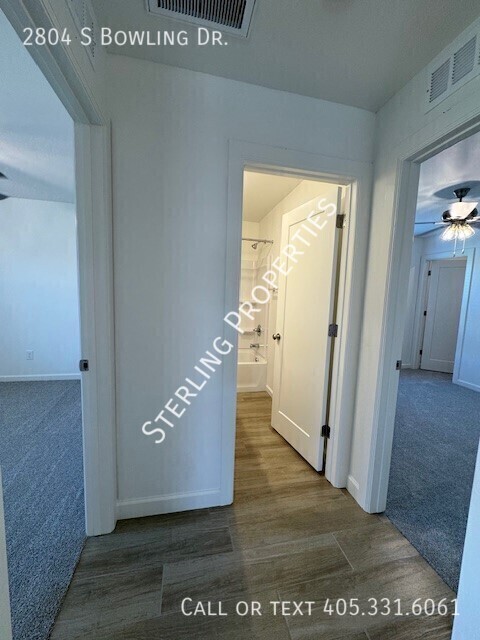 Building Photo - 2804 S Bowling Dr