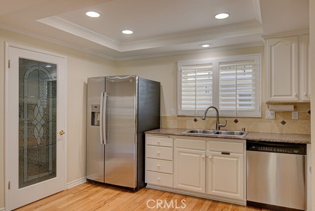 Building Photo - 5510 Paseo Del Lago W