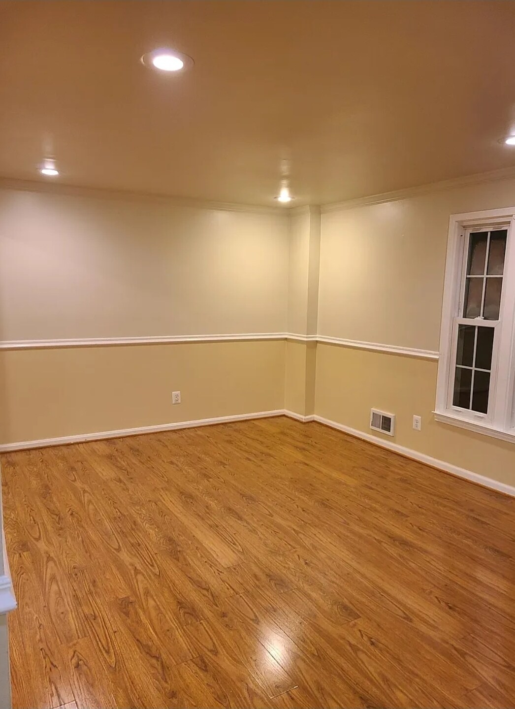 Living room - 8219 McClelland Pl
