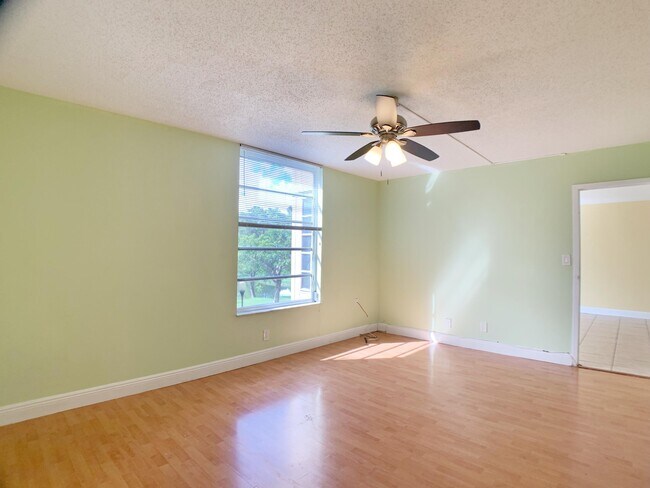 Building Photo - 8370 Sands Point Blvd