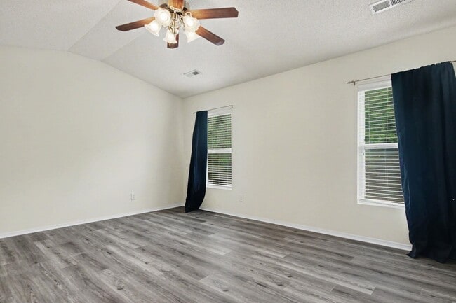 Building Photo - 113 Olde Towne Way