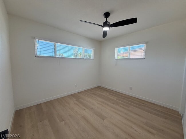 Building Photo - 1317 Pyramid Dr