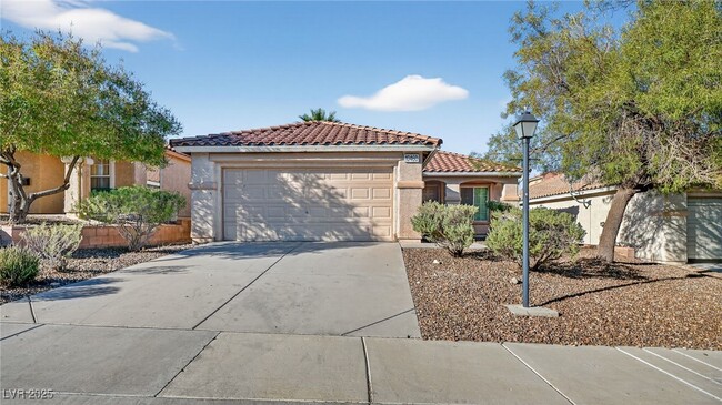 Primary Photo - 10460 Wellington Manor Ave