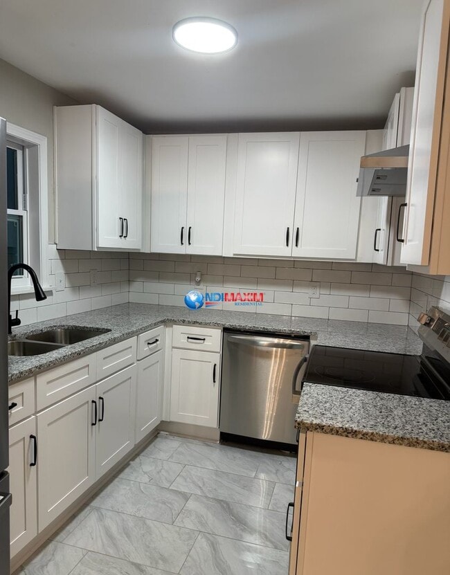 Building Photo - Newly renovated ranch near Norris Lake in Snellville