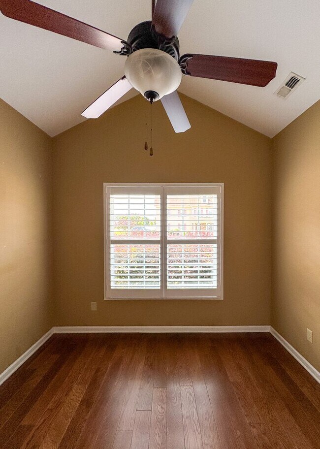Building Photo - 2900 Blackwater Ct