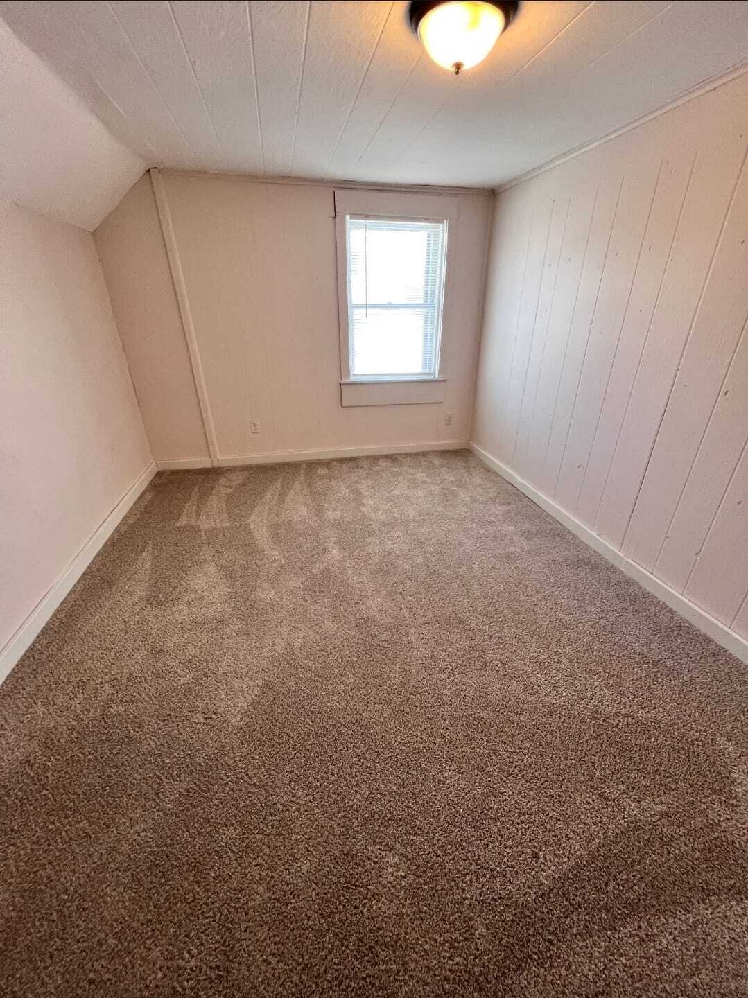 Building Photo - 23 Proctor St