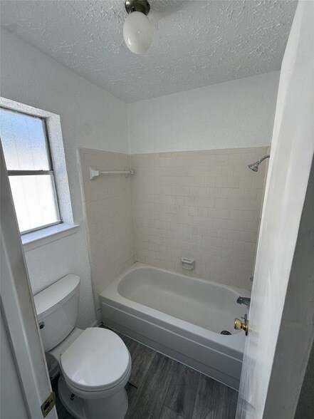 Building Photo - 8342 Silvan Wind Ln