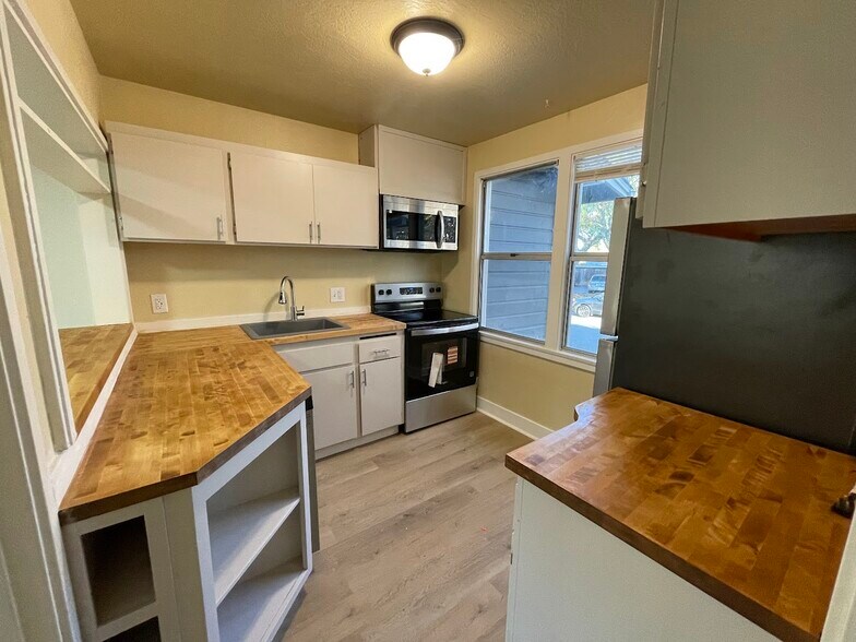 Building Photo - 97 Martin Dr