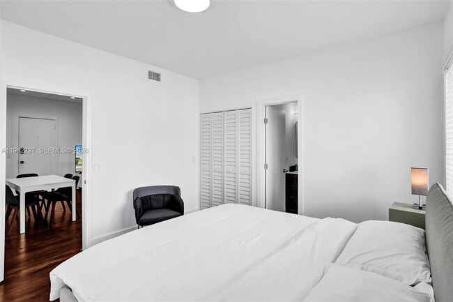 Building Photo - 1656 Polk St