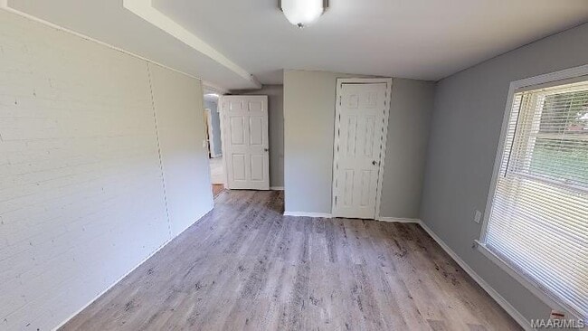 Building Photo - 1170 Josephine Ave