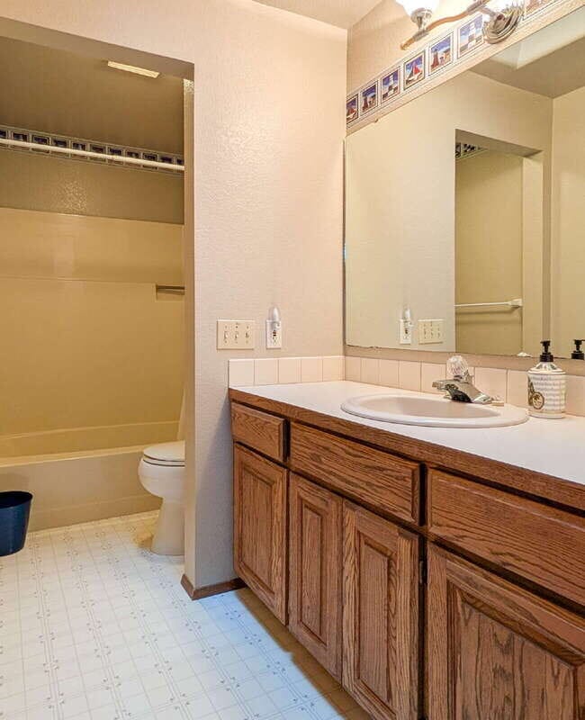 Building Photo - 4304 83rd Ave NE