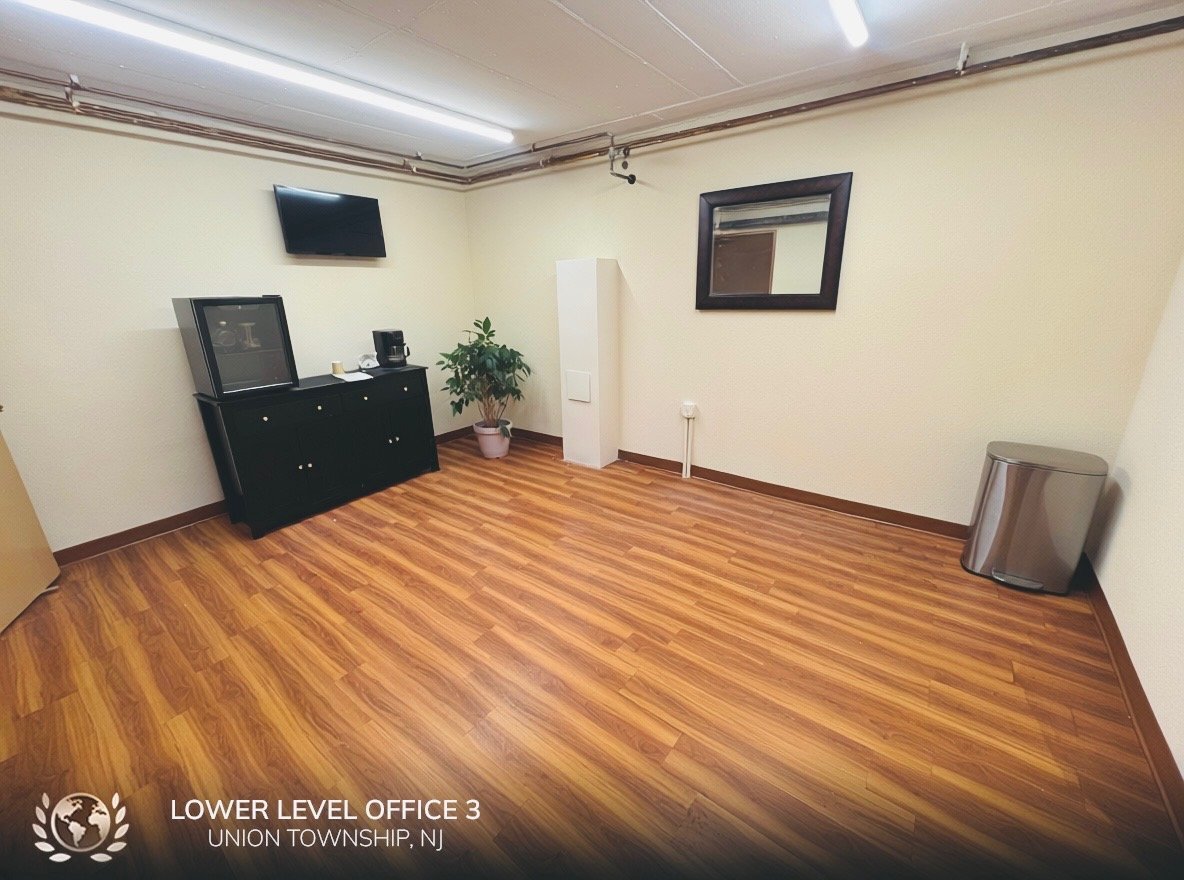 Building Photo - 301 Tucker Ave