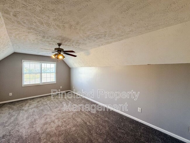 Building Photo - 1904 Yellowbrick Rd