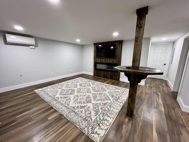 Building Photo - 2609 Old Spartanburg Rd