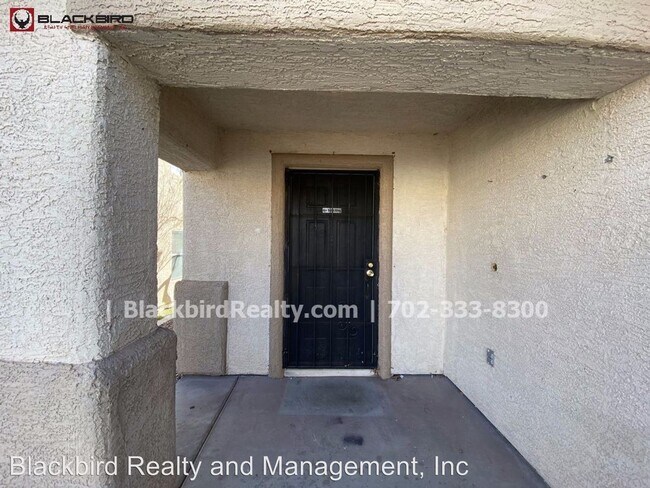 Building Photo - 8713 W Majestic Pine Ave
