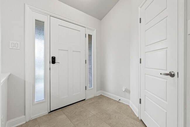 Building Photo - Beautiful just remodeled from top to bottom house in La Marque TX!