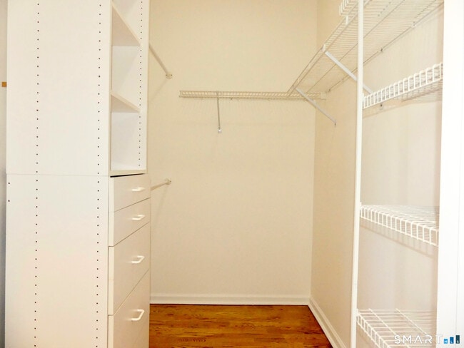 Building Photo - 105 Richards Ave