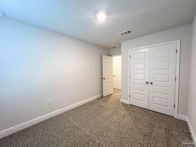 Building Photo - 3997 Pendragon Cir