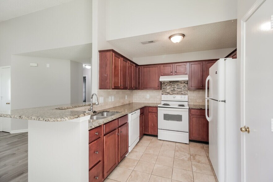 Building Photo - 5321 Padstow Ct