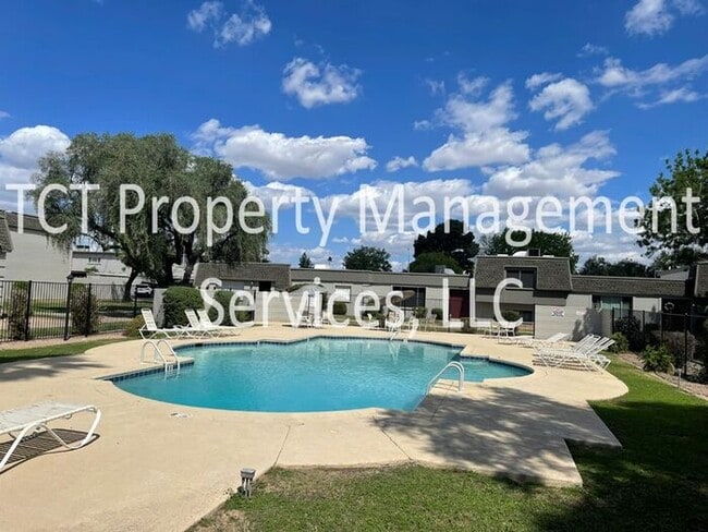 Building Photo - Adorably Updated Patio Home near Old Town Scottsdale