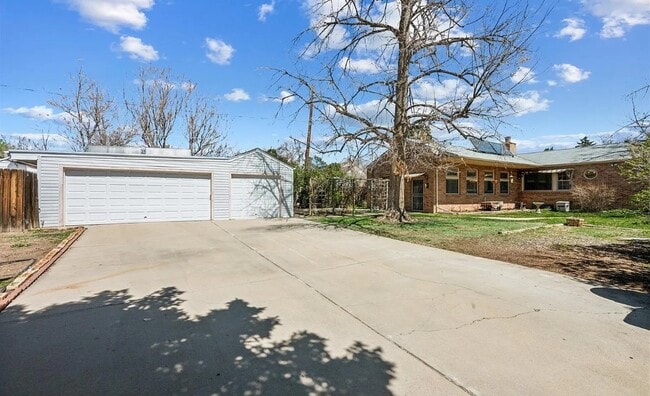 Building Photo - 1299 S Dale Ct
