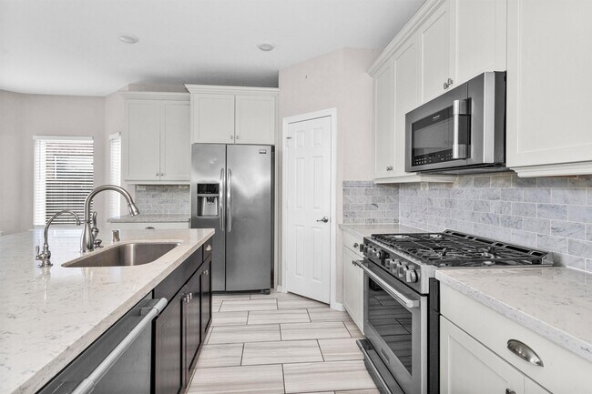 Building Photo - 6915 Pebble Pass Ln