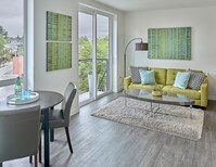 Building Photo - Hamilton- Your Bright, Modern City Home!