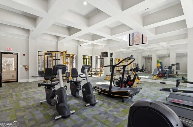 Building Photo - 7600 Roswell Rd